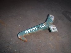 avnn141 houder motor kap