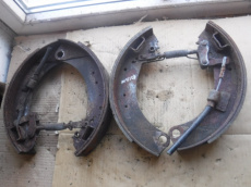 Remvoering set achteras