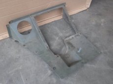 Afdekplaat versnellingsbak/cabine