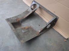 Afdekplaat versnellingsbak/cabine