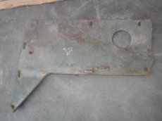 Afdekplaat versnellingsbak/cabine