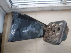 bovi49 op stap linker cabine